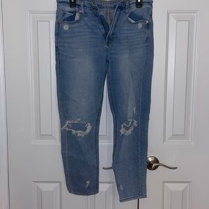 American Eagle Mom Jean